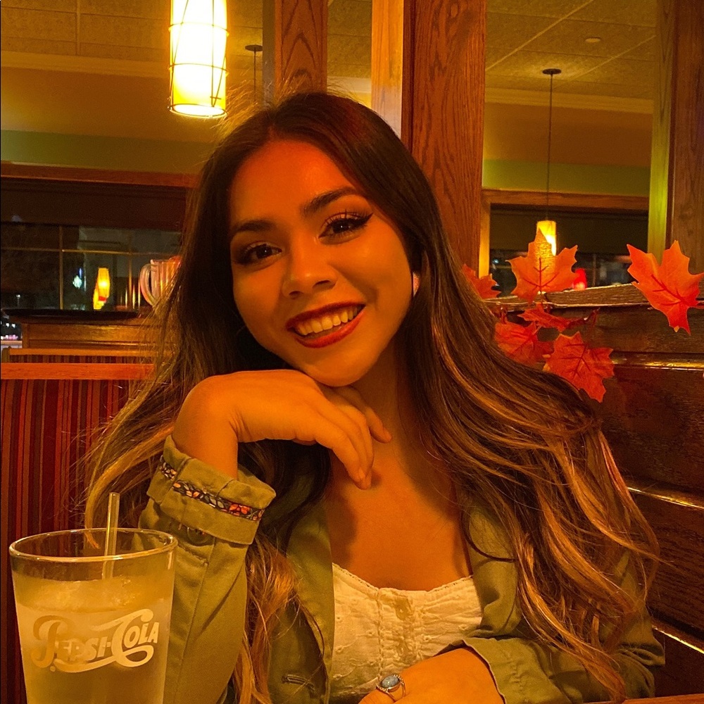 Meet your Posher, Evelin